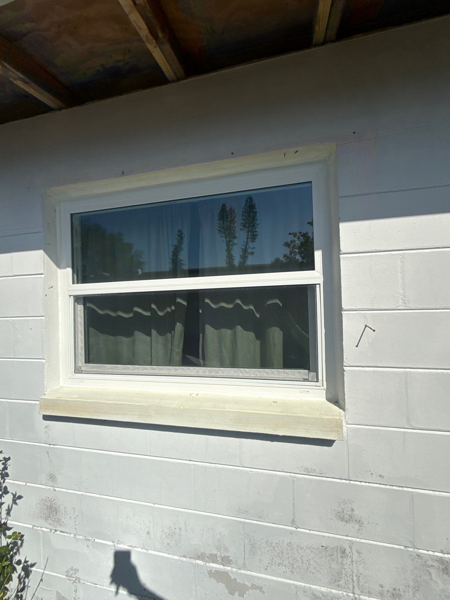 How Gulf Coast Pressure Changes Can Turn Weak Windows Into a Major Home Risk